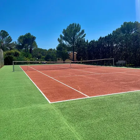 Avec Piscine Et Parking Prive - La De Mina Apartment *